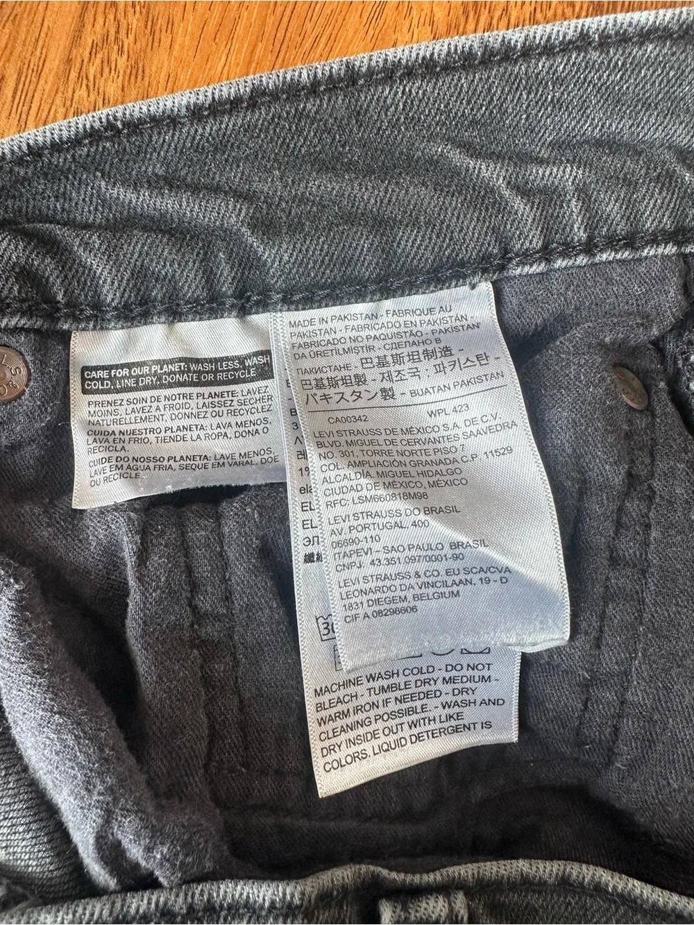 Levis 541 Premium Black Denim Regular Fit Jean Size 36x32 Actual 35x29 Big E